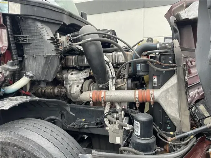 2019 FREIGHTLINER CA126