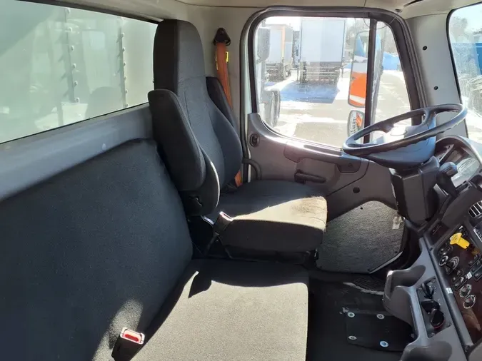 2020 FREIGHTLINER/MERCEDES M2 106d25574bf05765899272dd4e2127a6e66