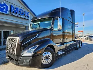 2023 VOLVO VNL64T860