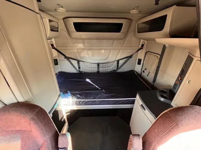 2022 Peterbilt 579d25d5c7920f5c3e20a44f703de30d461