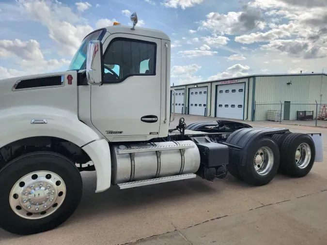2022 Kenworth T880