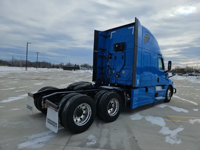 2022 Freightliner Cascadia