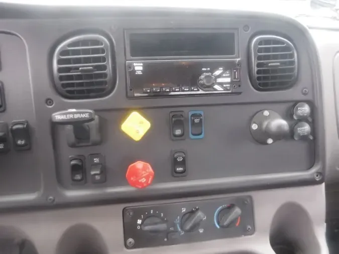 2019 FREIGHTLINER/MERCEDES M2-112