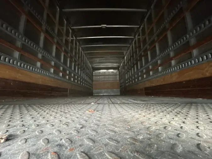 2020 FREIGHTLINER/MERCEDES M2 106