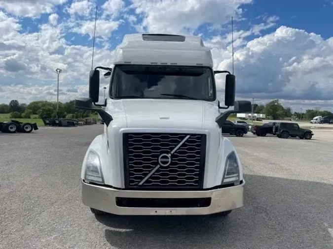 2019 VOLVO VNL64T760