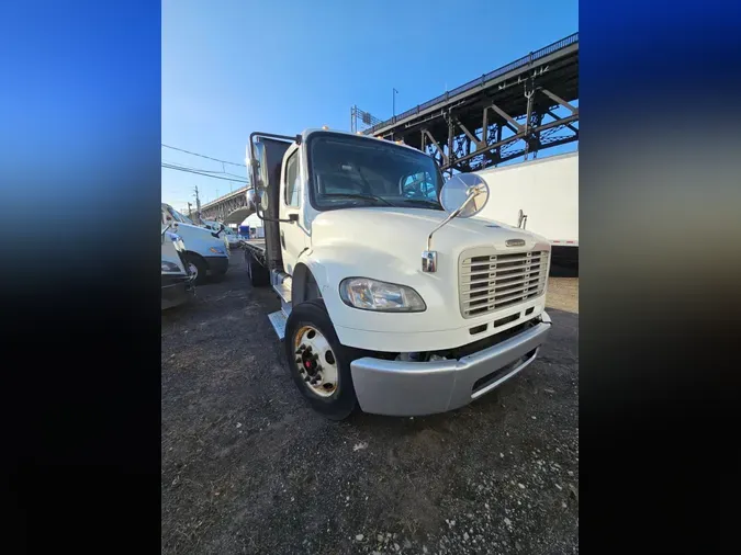 2015 FREIGHTLINER/MERCEDES M2 106