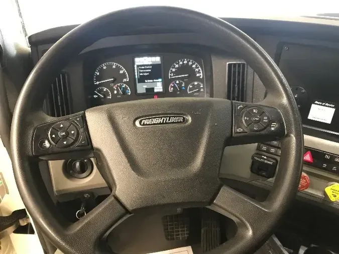 2019 Freightliner T12664ST