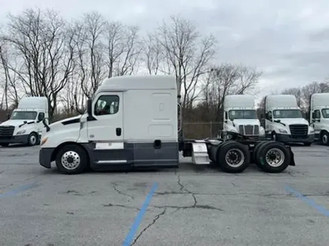 2020 Freightliner Cascadia