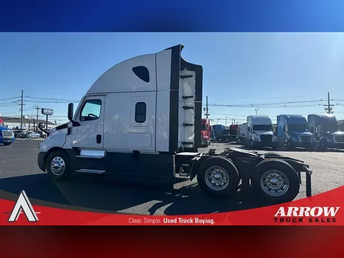 2022 FREIGHTLINER CA126