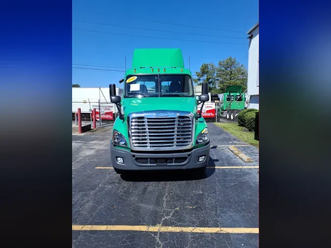 2020 FREIGHTLINER/MERCEDES CASCADIA 125d26be9c00db379bb29d18e94efd7fdcb