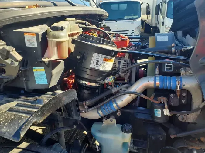 2019 FREIGHTLINER/MERCEDES M2 106