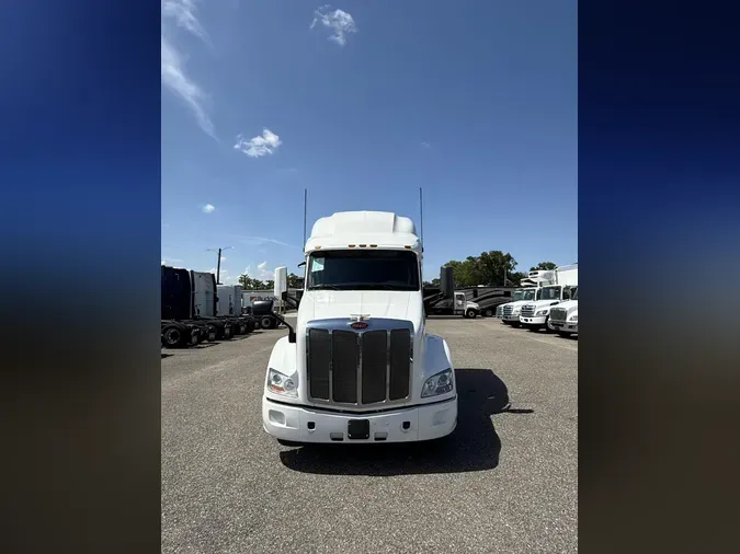 2022 Peterbilt 579
