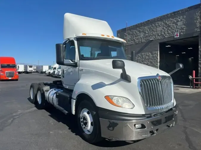 2019 NAVISTAR INTERNATIONAL LT625 DAYCAB T/Ad27397730a2cc94f5e5841c0e6e98280