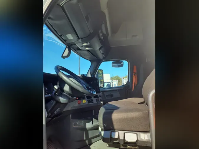 2021 FREIGHTLINER/MERCEDES NEW CASCADIA PX12664