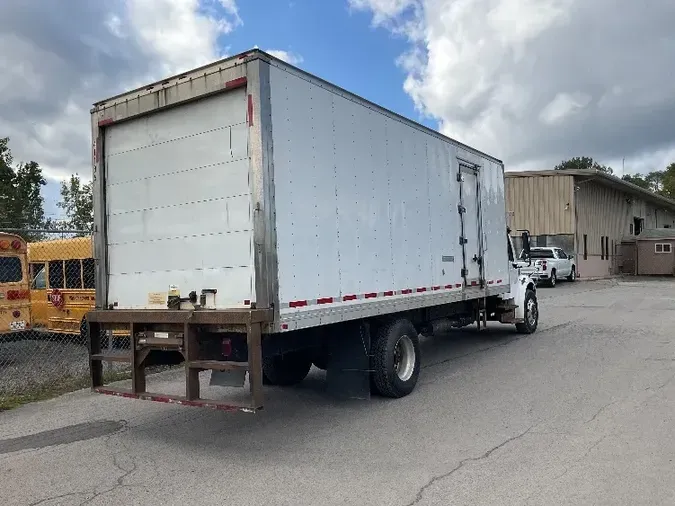 2017 Freightliner M2