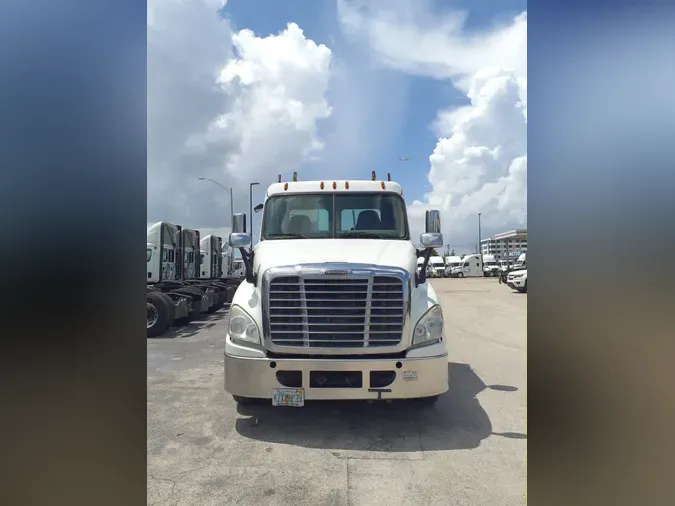 2020 FREIGHTLINER CASCADIA 125