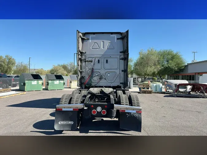 2024 Freightliner Cascadia 126
