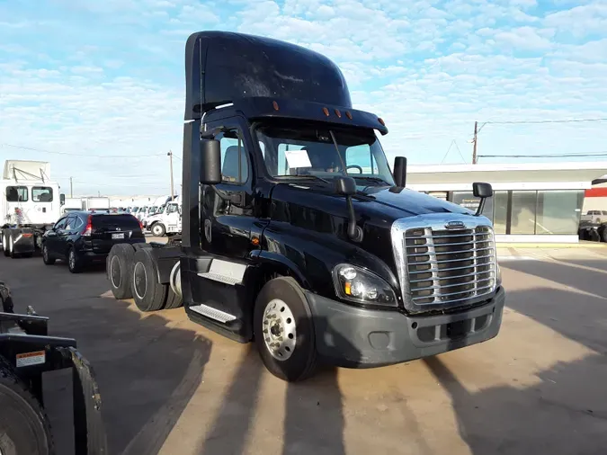 2019 FREIGHTLINER/MERCEDES CASCADIA 125