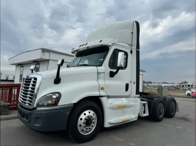 2018 FREIGHTLINER/MERCEDES CASCADIA 125d27febdbe63fbf5ebe1d6117875116de