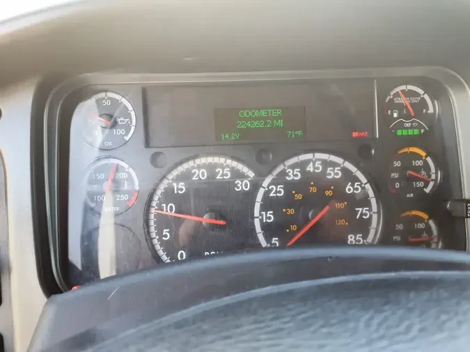 2019 FREIGHTLINER/MERCEDES M2 106