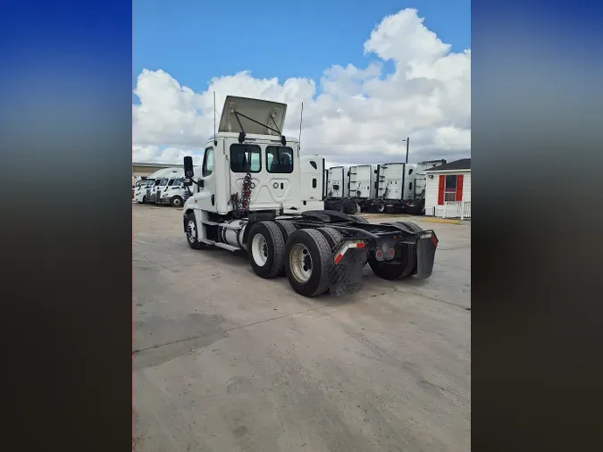 2018 FREIGHTLINER/MERCEDES CASCADIA 125