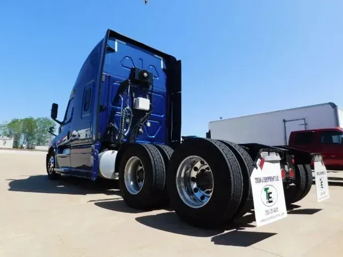 2020 Freightliner New Cascadia 126