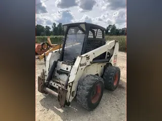 2004 Bobcat S220