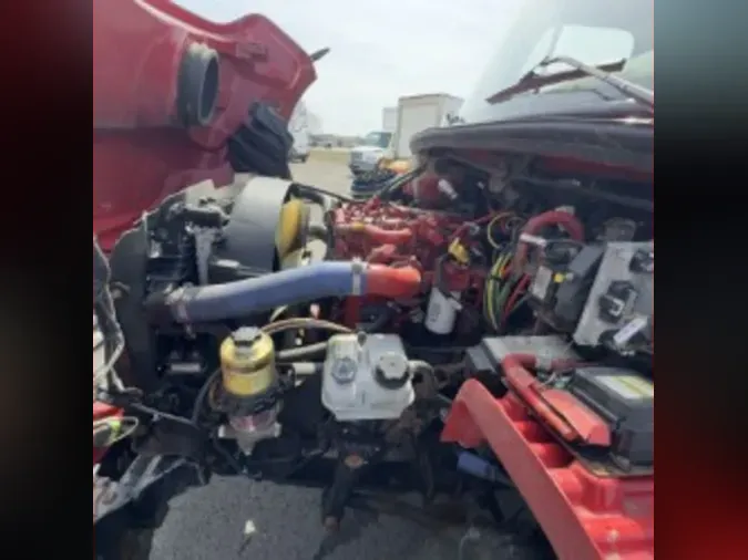 2022 FREIGHTLINER/MERCEDES M2 106