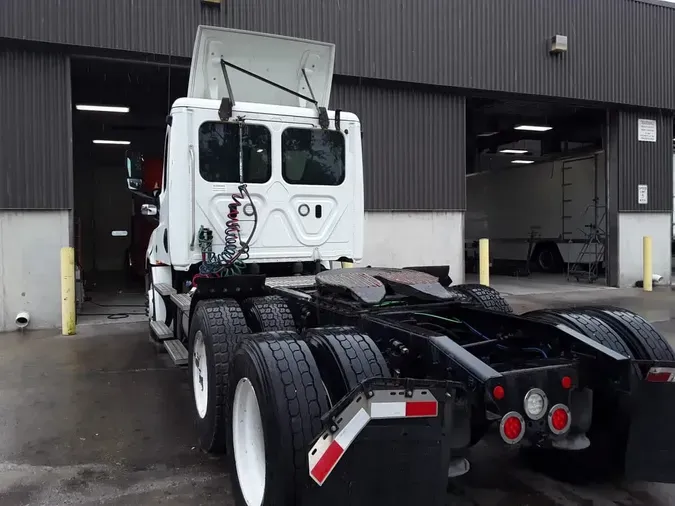 2019 FREIGHTLINER NEW CASCADIA PX12664