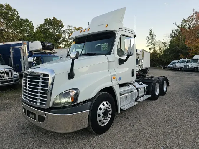 2019 FREIGHTLINER/MERCEDES CASCADIA 125d29655c38ba47069d557bd276589dd1d