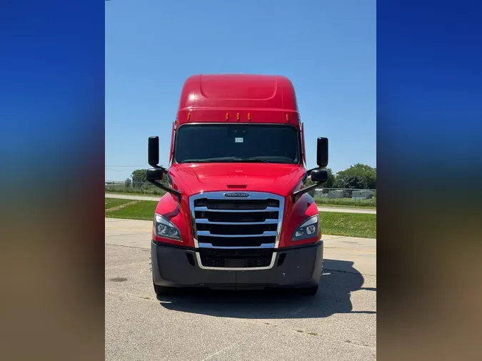 2023 FREIGHTLINER Cascadia 126d29754bd08c99db919417b121e7d8bc0