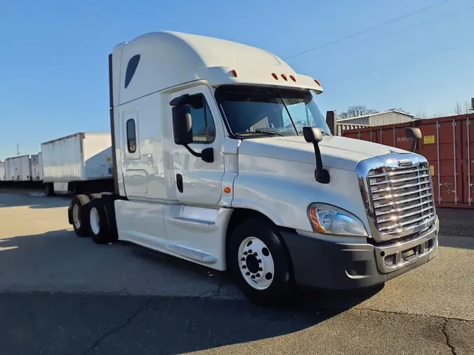 2019 FREIGHTLINER/MERCEDES CASCADIA 125