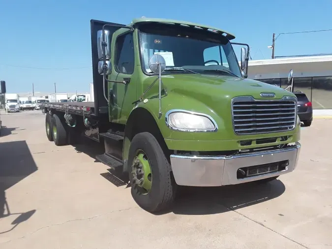 2014 FREIGHTLINER M2 106