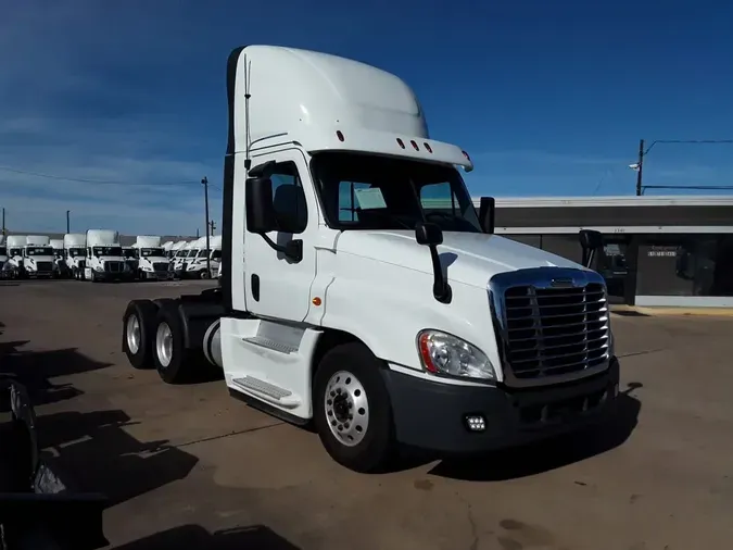 2019 FREIGHTLINER/MERCEDES CASCADIA 125d29b30c0613641c0db49ba31ae72404f