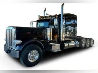 2022 Peterbilt 389