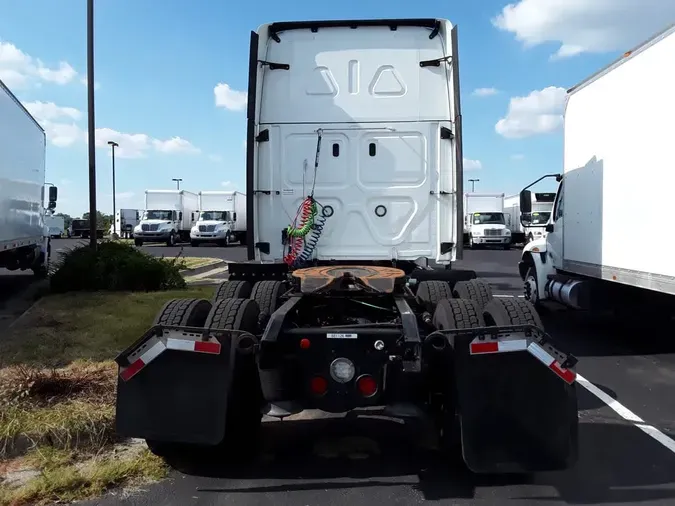 2020 FREIGHTLINER CASCADIA 125