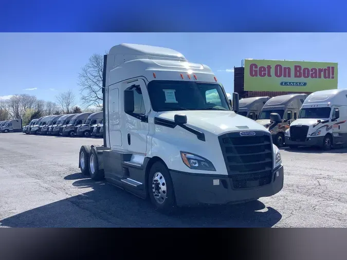 2021 Freightliner Cascadia 126d2a0af586d2723073ca6688f6b15bd12