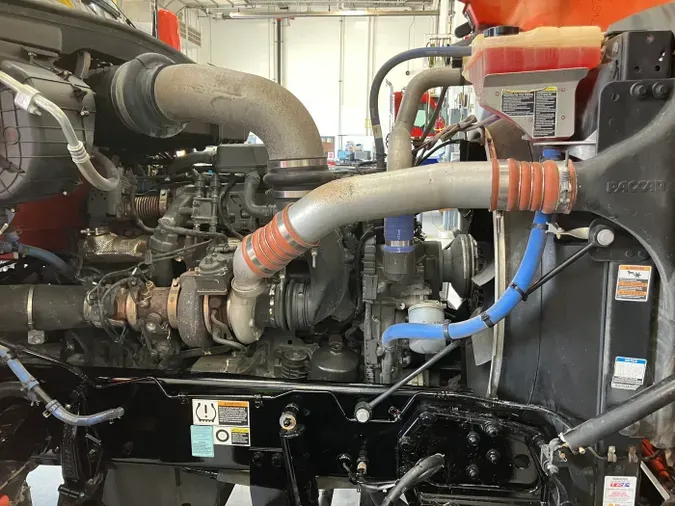 2023 Kenworth W990