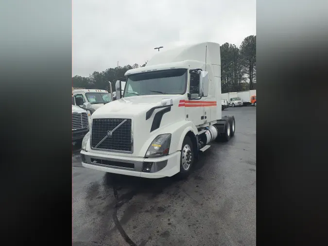 2017 VOLVO VNL64TRACTORd2a400621ab1743f76cd70ce643aac16