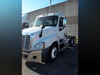 2016 FREIGHTLINER/MERCEDES CASCADIA 125