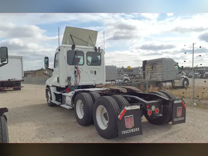 2019 FREIGHTLINER/MERCEDES NEW CASCADIA PX12664