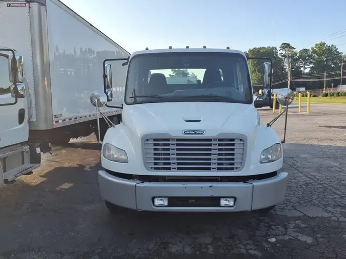 2020 FREIGHTLINER M2 106