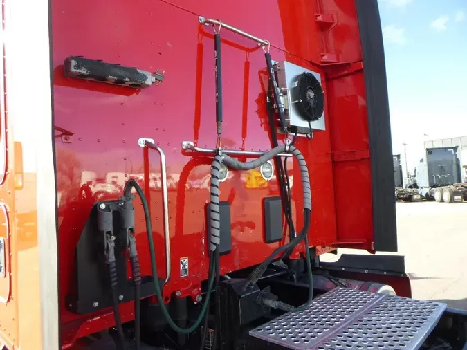 2021 Kenworth T680d2a72f2dd1348807907735ca3a705527