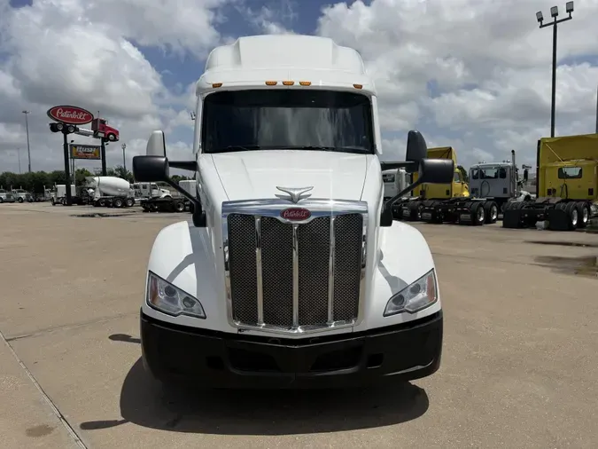 2022 Peterbilt 579d2a8dc5038afbc2c734d607b394588f2