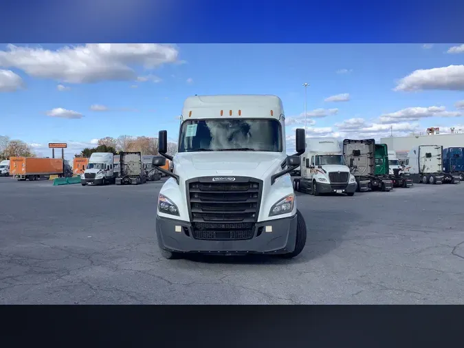 2020 Freightliner Cascadia 126d2a9f28b5a35f5a83215d191eab28bd3