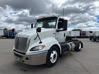 2019 NAVISTAR INTERNATIONAL RH613 DAYCAB S/A