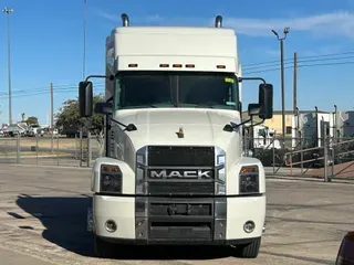 2024 MACK AN64T70