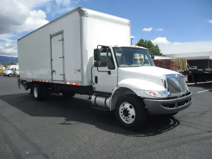 2018 NAVISTAR INTERNATIONAL 4300