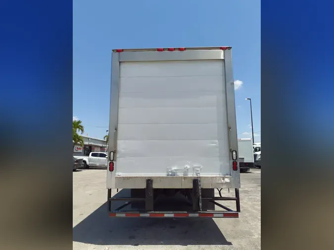 2017 FREIGHTLINER M2 106