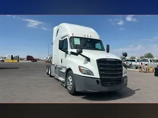 2019 Freightliner Cascadia 126